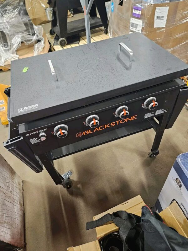 Blackstone 4-Burner 36" Griddle Cooking Station with  Hard Cover