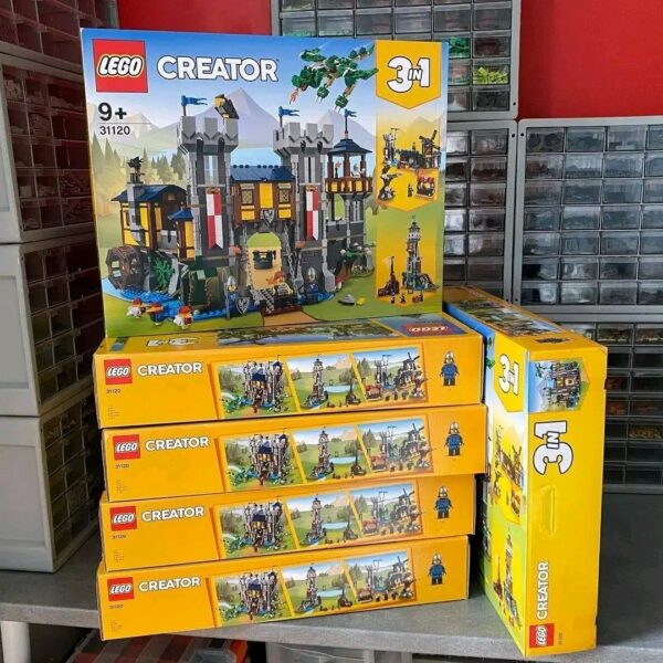 LEGO CREATOR: Medieval Castle (31120)