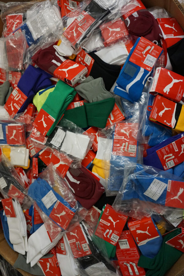 PALLET OF 1500PRS PUMA SOCKS! OVERSTOCKS